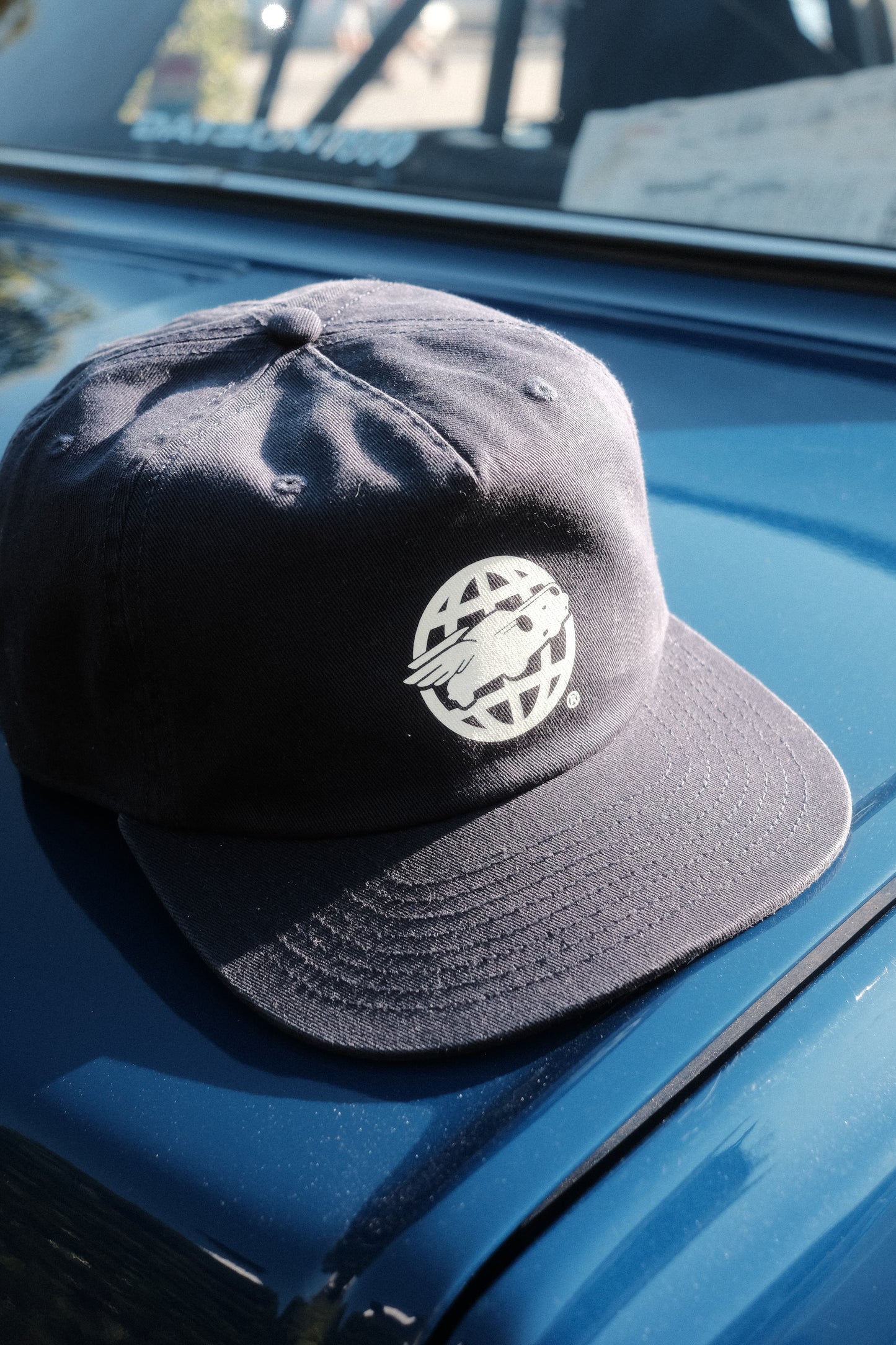 Heritage 5 Panel Cap | Midnight Blue & Ivory