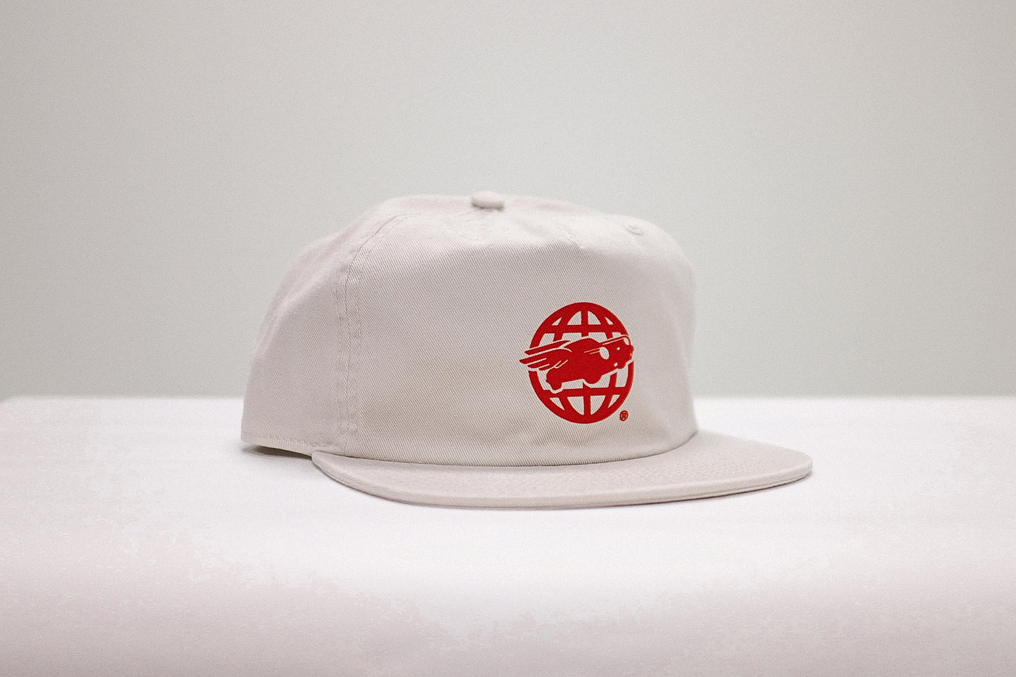 Meridian 5 Panel Cap | Ivory & Guards Red